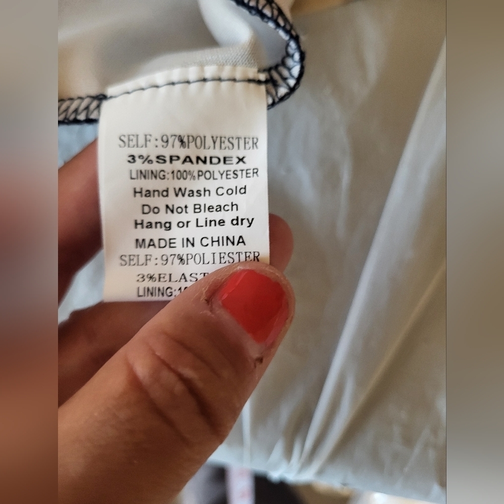 Chic Backless Floral Dress in Navy, Size Large - Picture 4 of 5